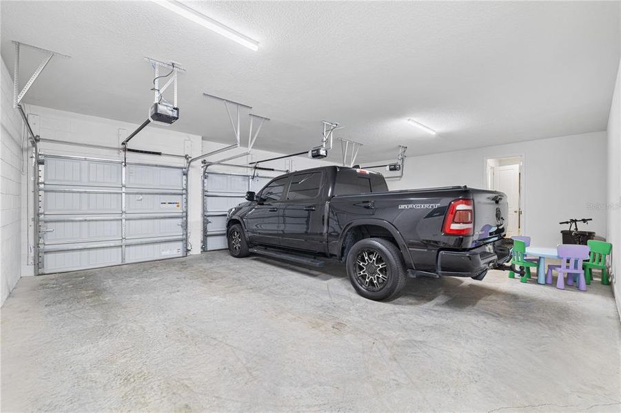 Spacious, unfurnished interior of a new home in , Winter Garden (Image 66).