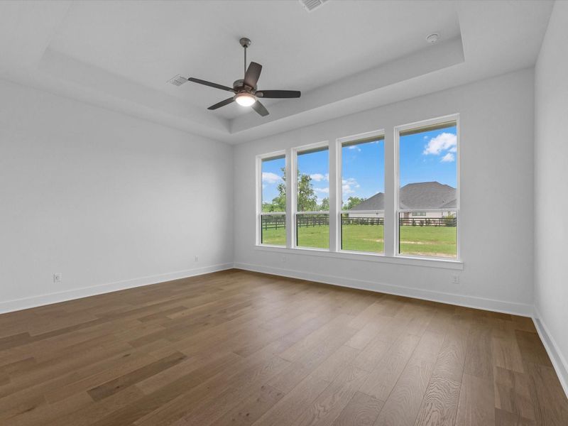Spacious, unfurnished interior of a new home in The Estates at James Lane, Fulshear (Image 15).