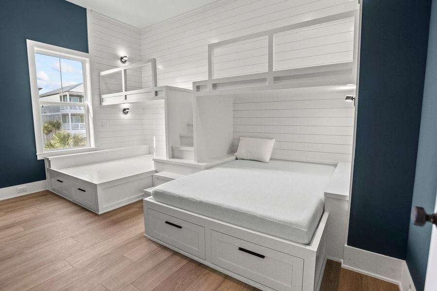 Furnished interior view inside a new home in , Galveston (Image 17).