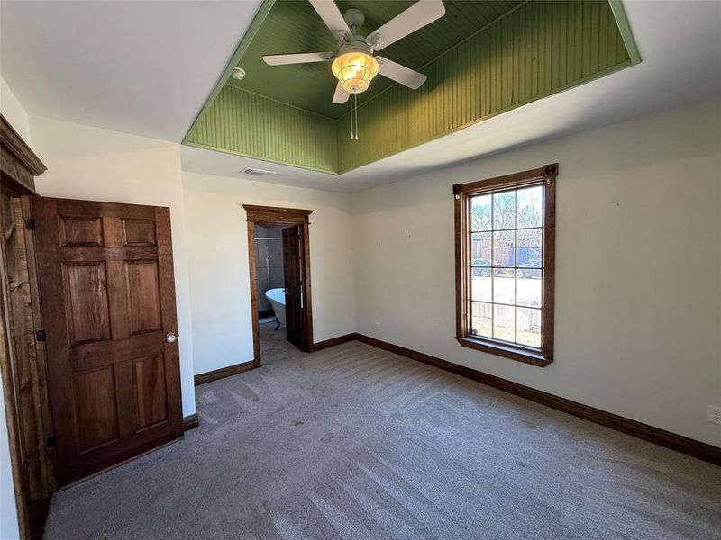 Spacious, unfurnished interior of a new home in , Weatherford (Image 20). Spacious, unfurnished interior of a new home in , Weatherford (Image 20).