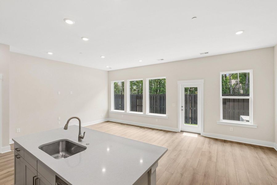 Spacious, unfurnished interior of a new home in , Charleston (Image 31).