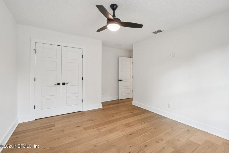 Spacious, unfurnished interior of a new home in , Green Cove Springs (Image 29).