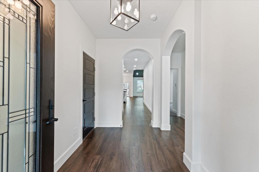 Spacious, unfurnished interior of a new home in , Hempstead (Image 15). Spacious, unfurnished interior of a new home in , Hempstead (Image 15).