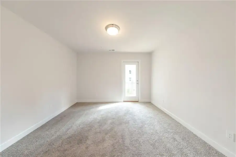 Spacious, unfurnished interior of a new home in , Marietta (Image 17).