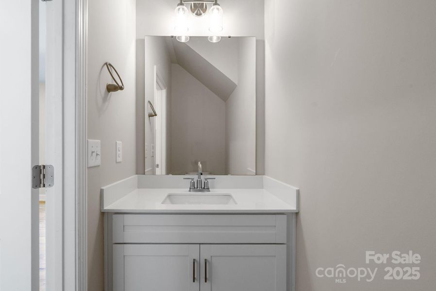 Image 29 of a home in .