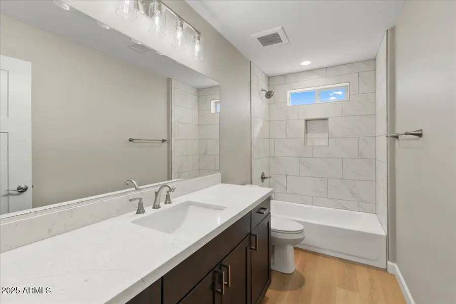 13-Bathroom 1 13-Bathroom 1