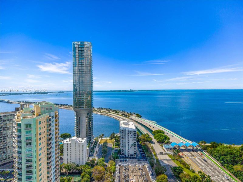 Condo located in Miami, FL showcasing its design and architecture (Image 51).