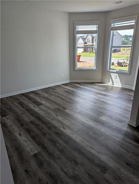 Spacious, unfurnished interior of a new home in , Auburn (Image 32).