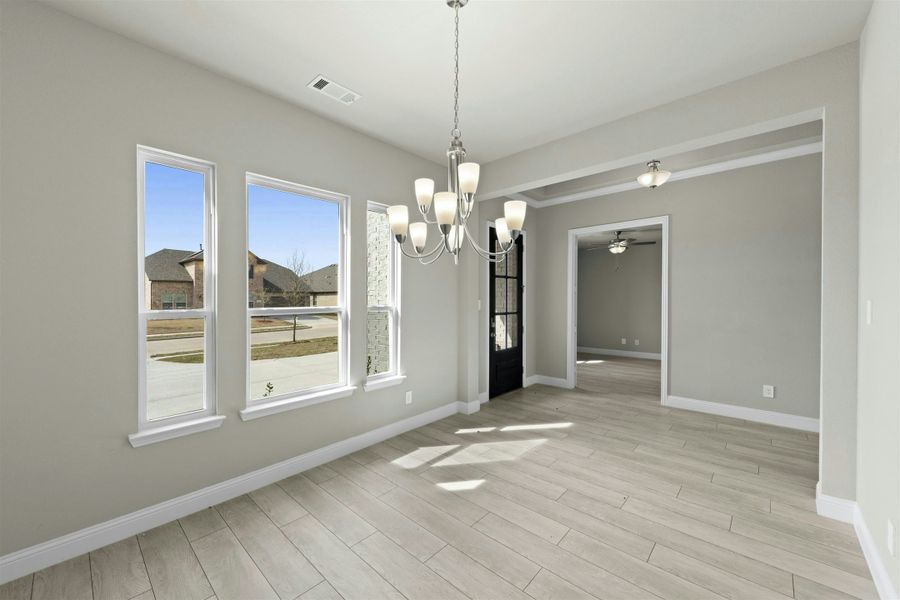 Spacious, unfurnished interior of a new home in Kentsdale Farms, DeSoto (Image 21). Spacious, unfurnished interior of a new home in Kentsdale Farms, DeSoto (Image 21).