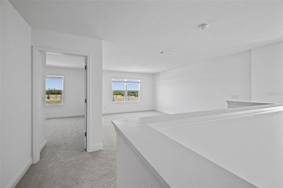 Spacious, unfurnished interior of a new home in Trinity Lakes, Groveland (Image 12).