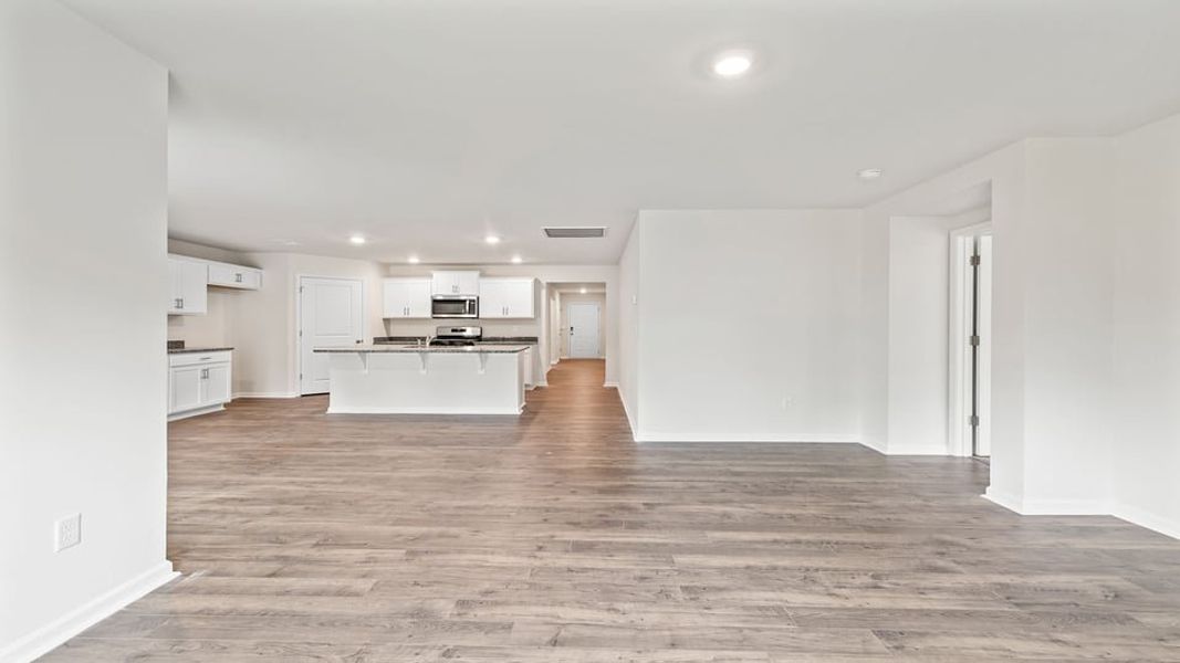 Spacious, unfurnished interior of a new home in Harrier Point, Woodruff (Image 22).