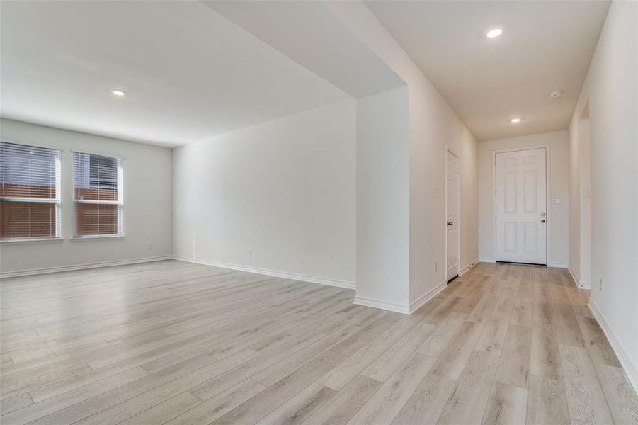 Spacious, unfurnished interior of a new home in Heartland Signature, Crandall (Image 10). Spacious, unfurnished interior of a new home in Heartland Signature, Crandall (Image 10).
