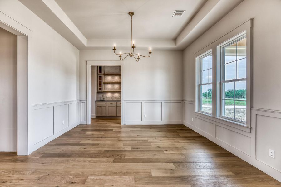 Dining room.