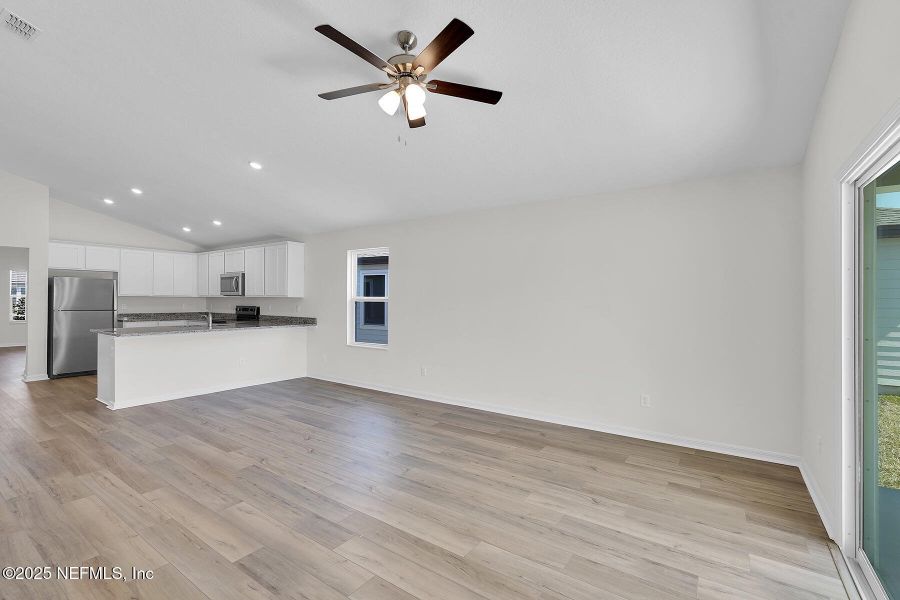 Image 19 of a home in . Image 19 of a home in .