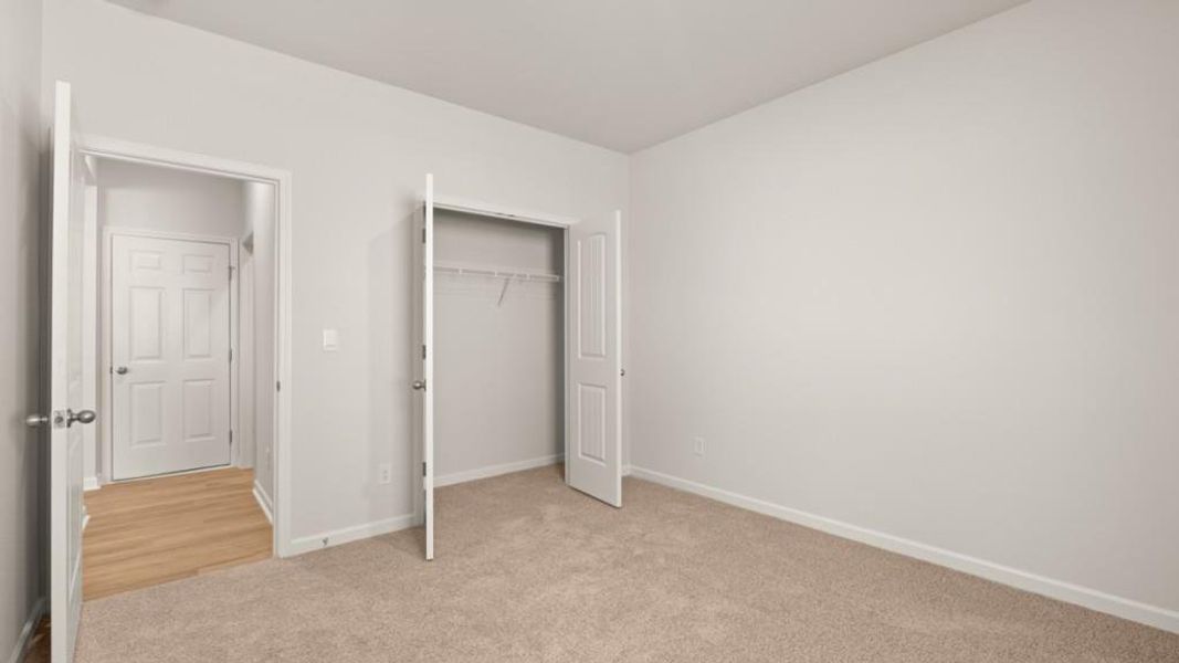 Spacious, unfurnished interior of a new home in South Wind, Union City (Image 15).