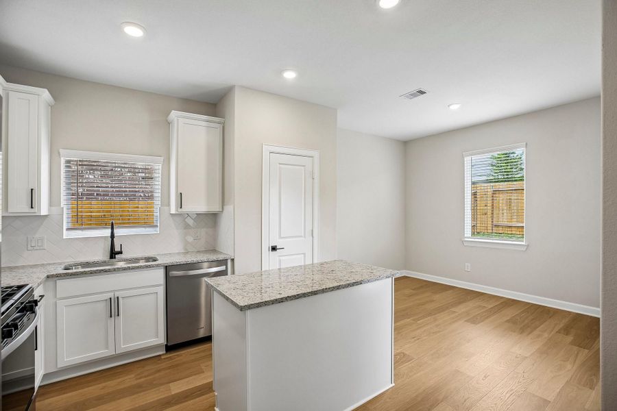 Furnished interior view inside a new home in Magnolia Woods, Magnolia (Image 6).