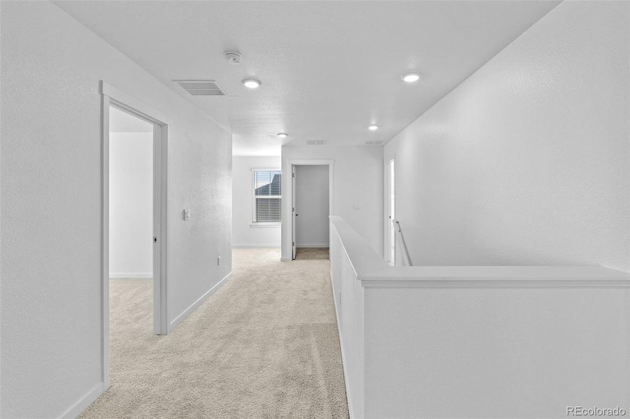 Spacious, unfurnished interior of a new home in Vantage, Berthoud (Image 33).