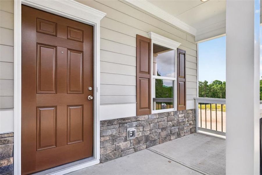 Exterior details and patio area of a home in Oakmont, Dallas (Image 23).