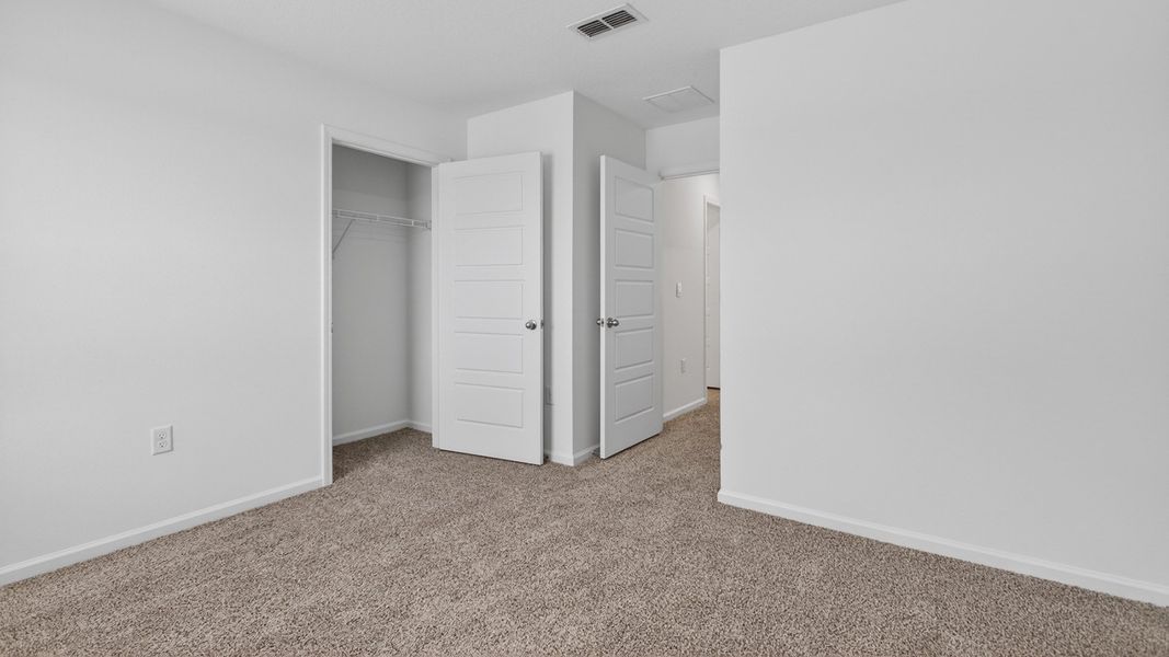 Representative unfurnished interior of a home built from the Elston+ by D.R. Horton in Diamond Springs, Jacksonville (Image 23).