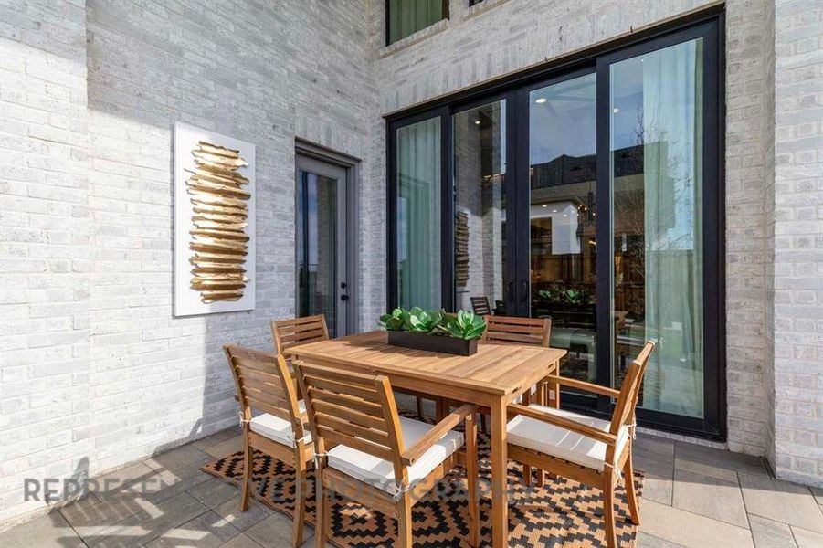 Exterior details and patio area of a home in Star Trail, Prosper (Image 3).