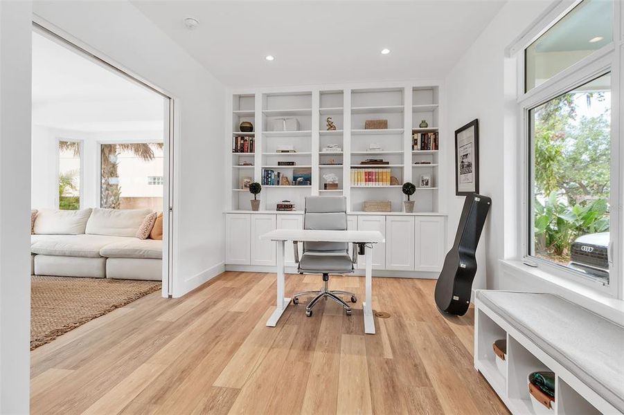 Furnished interior view inside a new home in , Sarasota (Image 26).