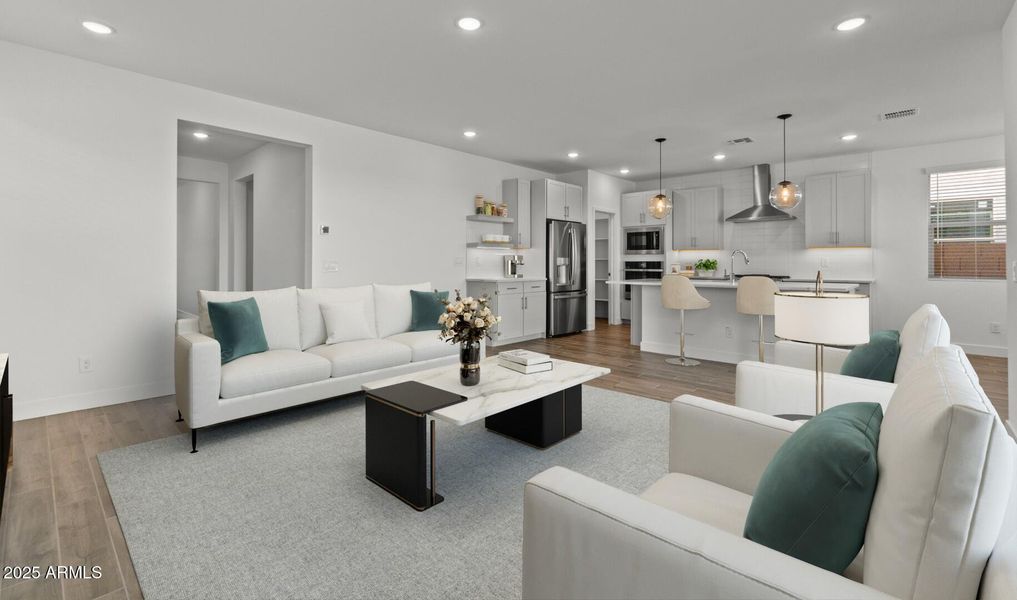 Manor Lot #55 Great Room (3) (Large)