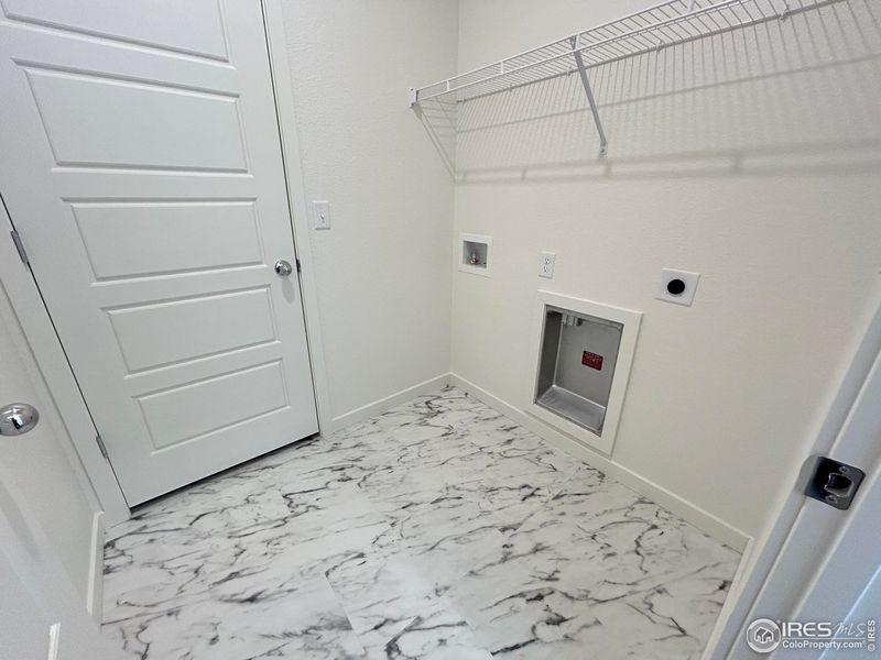 Spacious, unfurnished interior of a new home in Liberty Draw, Evans (Image 4).