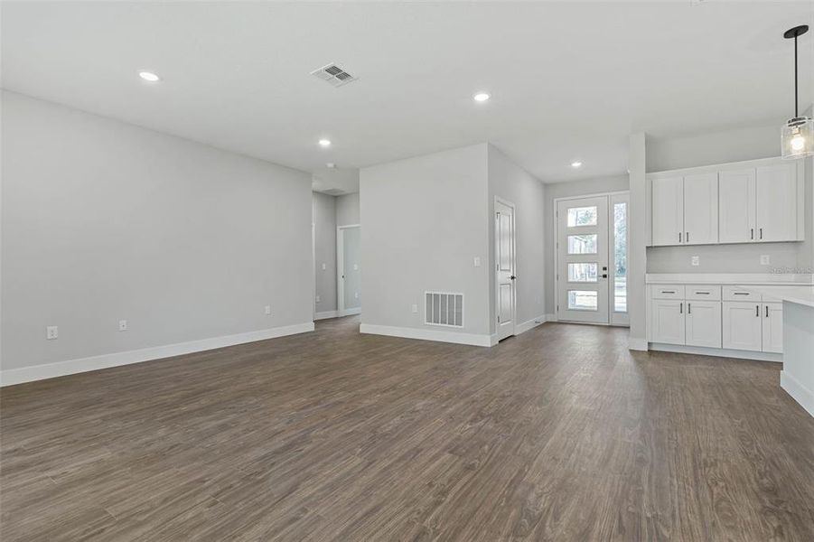 Spacious, unfurnished interior of a new home in Palm Coast, Palm Coast (Image 18).