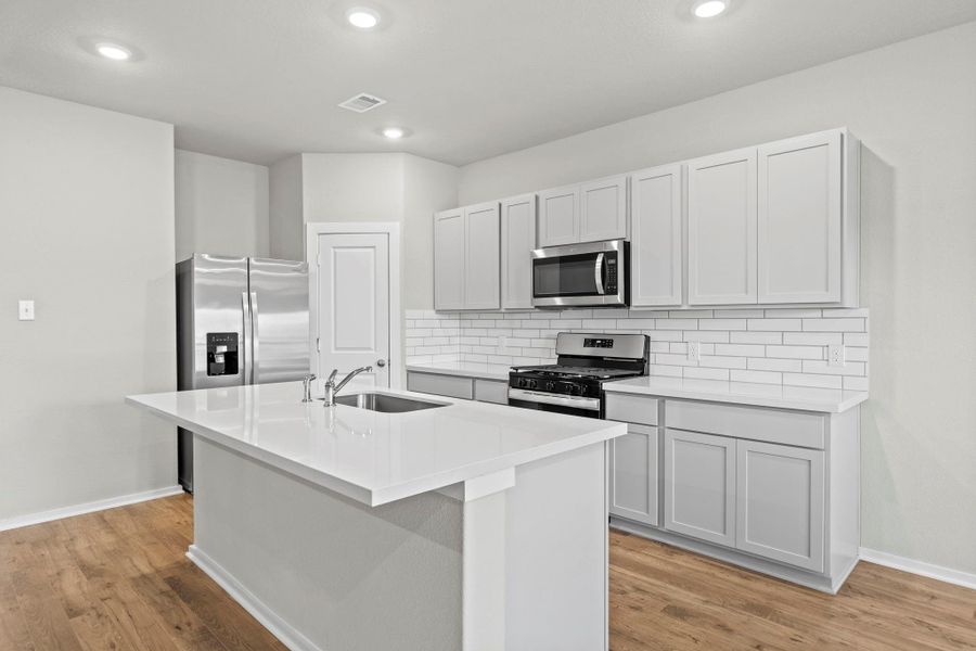 Furnished interior view inside a new home in Laurel Landing, Alvin (Image 10).