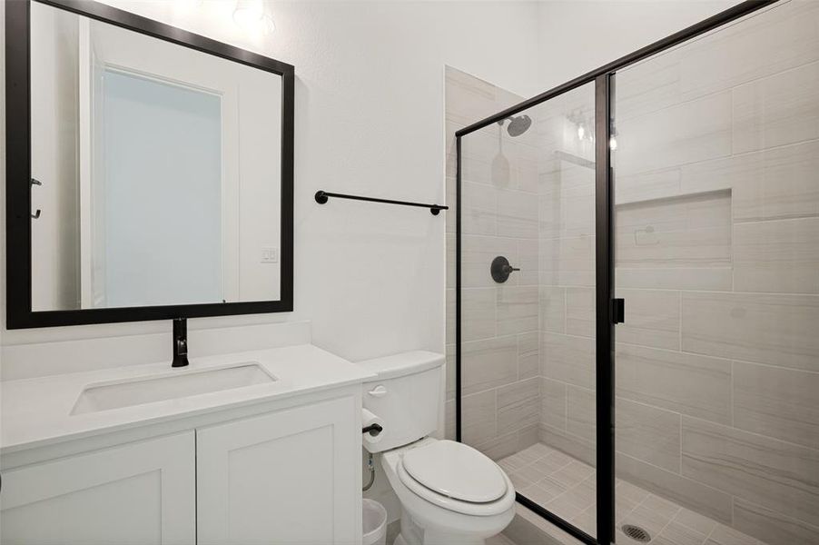 Furnished interior view inside a new home in , Prosper (Image 10).