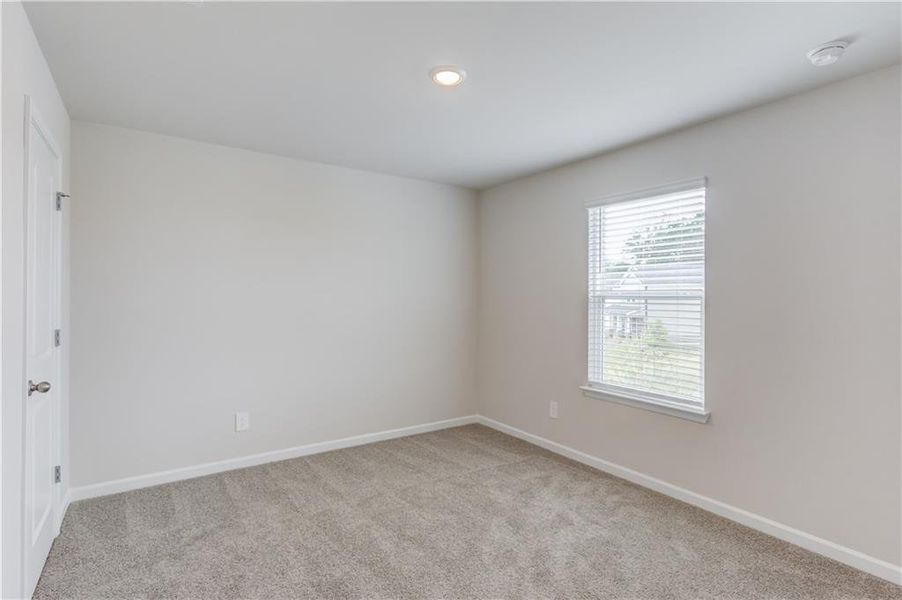 Spacious, unfurnished interior of a new home in Sweetwater Green - Royal Series, Lawrenceville (Image 14).