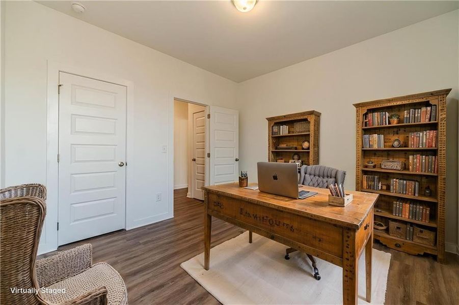 Furnished interior view inside a new home in Alcovy Estates, Monroe (Image 11).