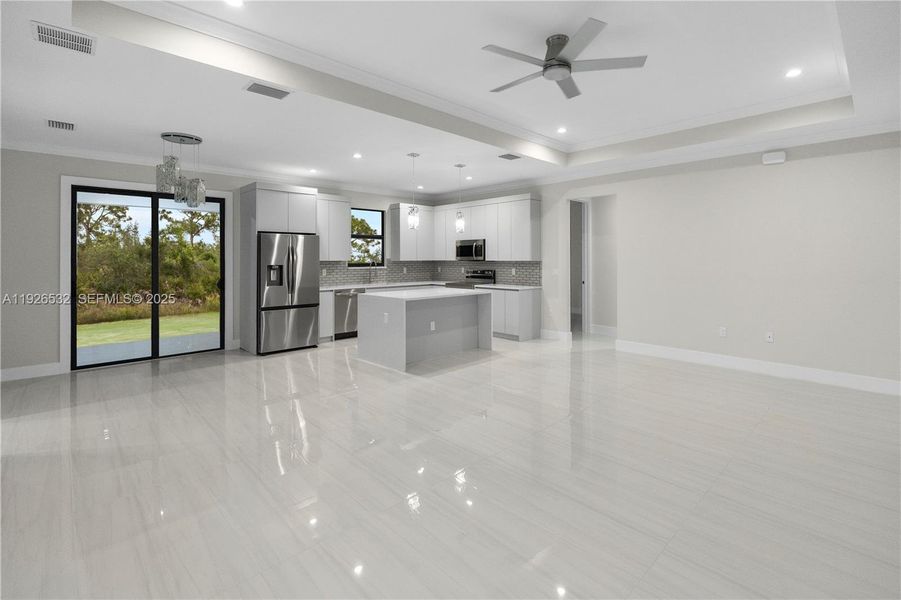 Spacious, unfurnished interior of a new home in , Naples (Image 47). Spacious, unfurnished interior of a new home in , Naples (Image 47).