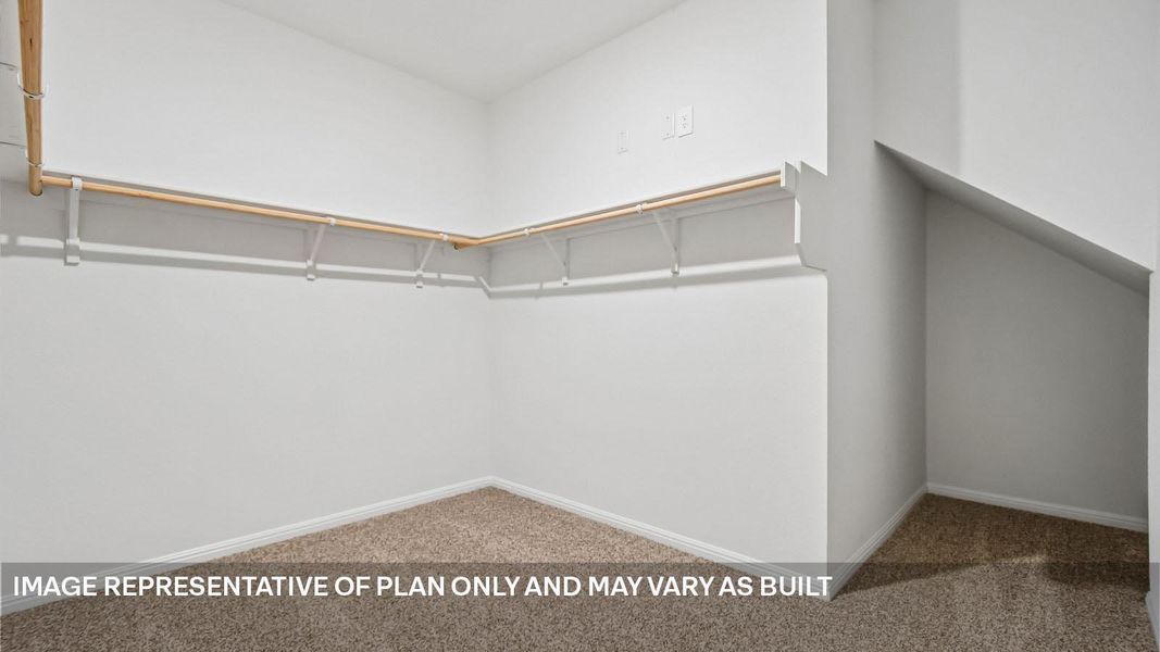Spacious, unfurnished interior of a new home in Bar W Ranch, Leander (Image 24).