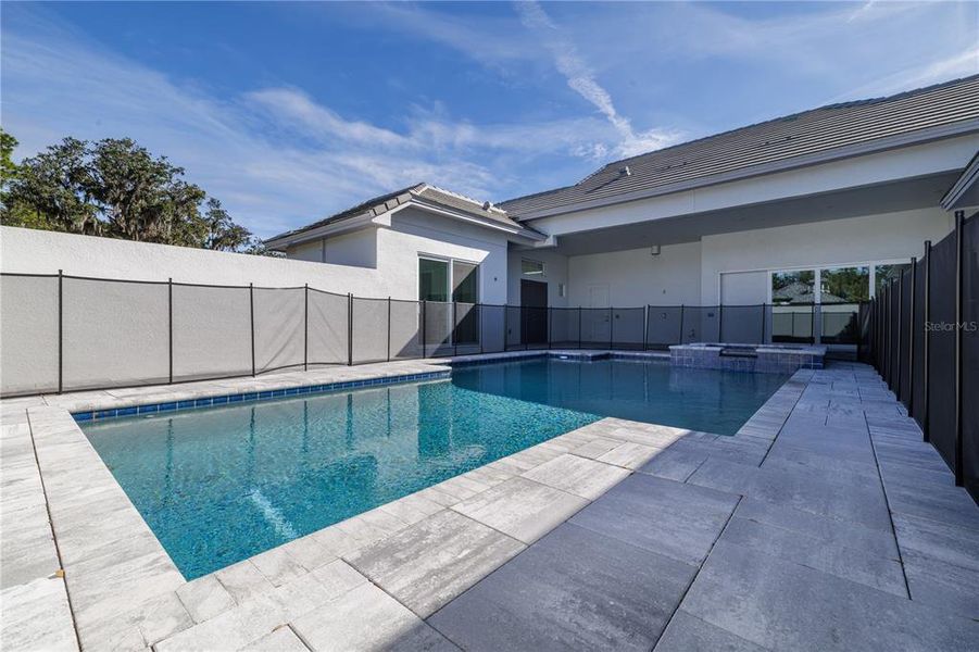 Exterior details and patio area of a home in Toscana, Palm Coast (Image 24).