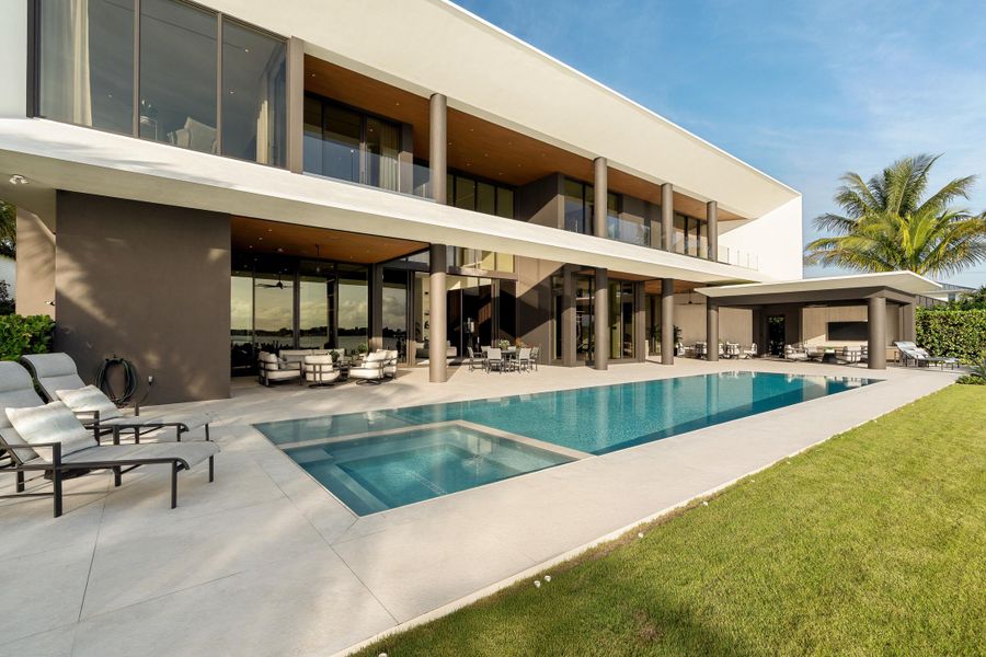 5211 Pennock Point Road