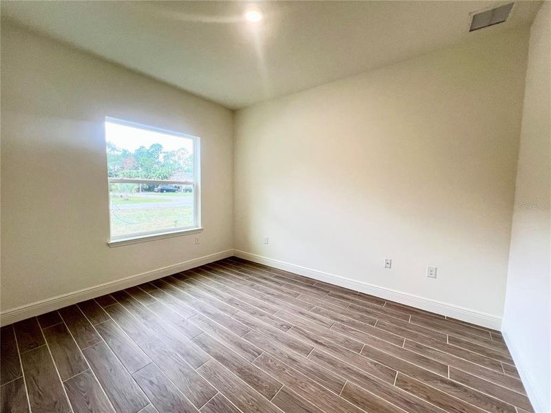 Spacious, unfurnished interior of a new home in , Palm Coast (Image 25).