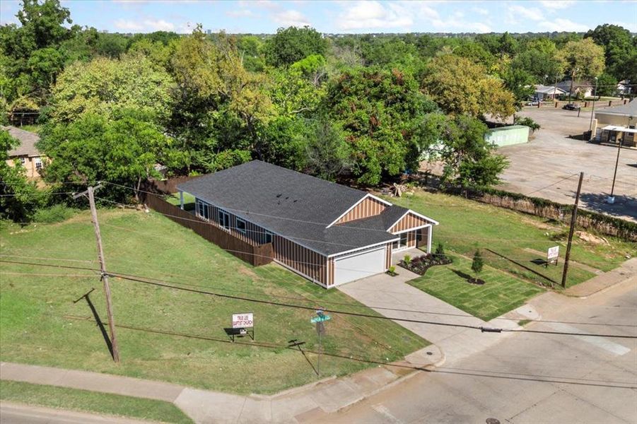 Community amenities in , Dallas (Image 27). Community amenities in , Dallas (Image 27).