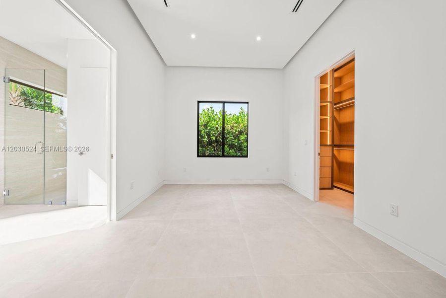 Spacious, unfurnished interior of a new home in , Miami (Image 46). Spacious, unfurnished interior of a new home in , Miami (Image 46).