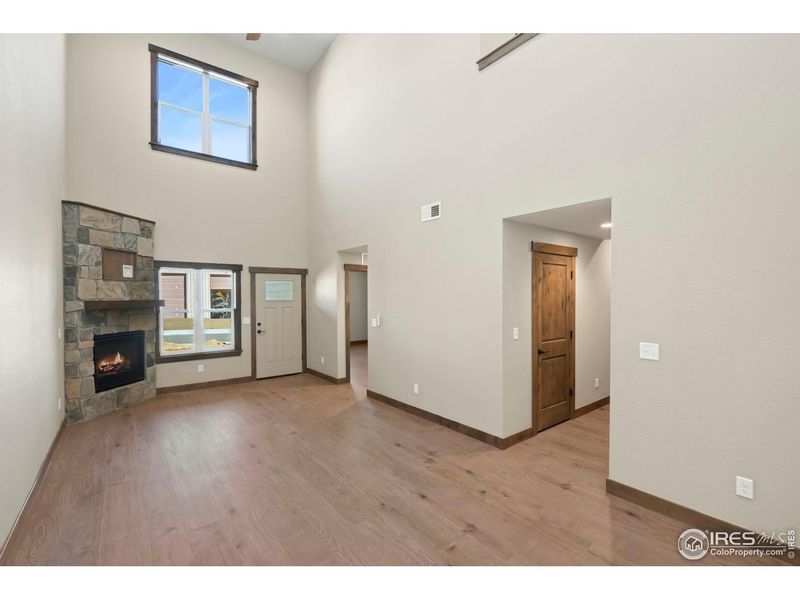 Spacious, unfurnished interior of a new home in , Estes Park (Image 18).