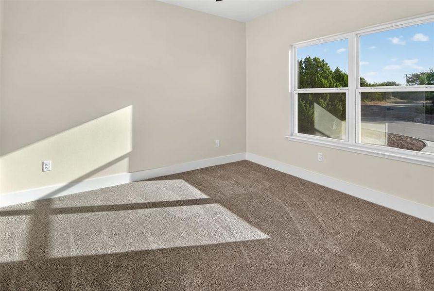 Spacious, unfurnished interior of a new home in , Weatherford (Image 25).