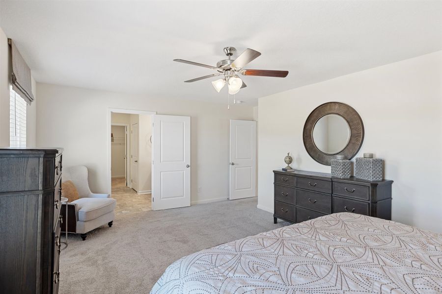 Representative furnished interior of a home built from the Hanover by D.R. Horton in Hillcrest Landing, McDonald (Image 24).