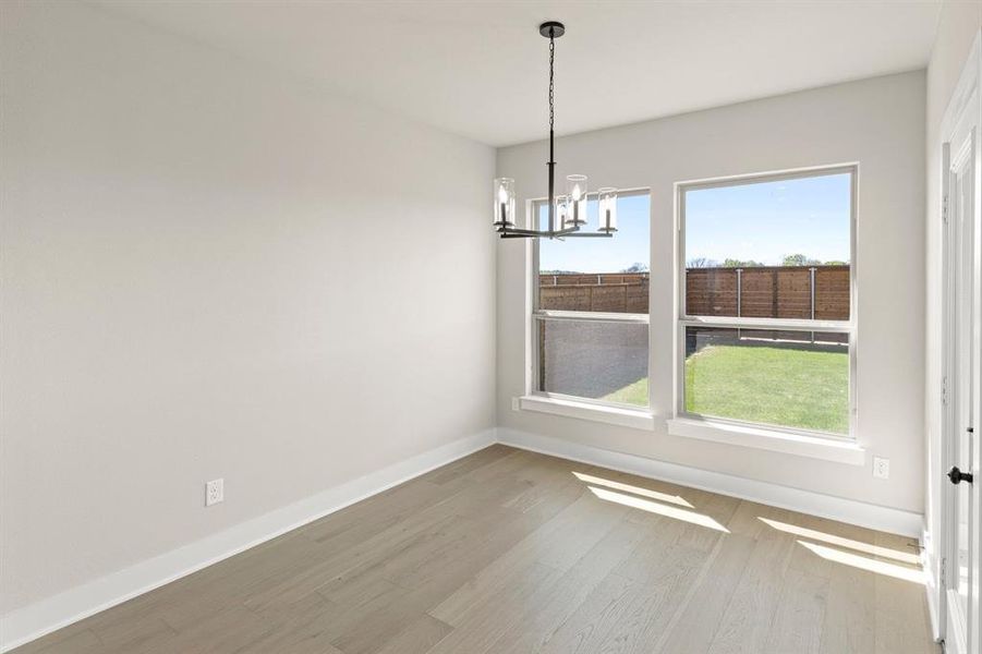 Spacious, unfurnished interior of a new home in Solterra, Mesquite (Image 23).
