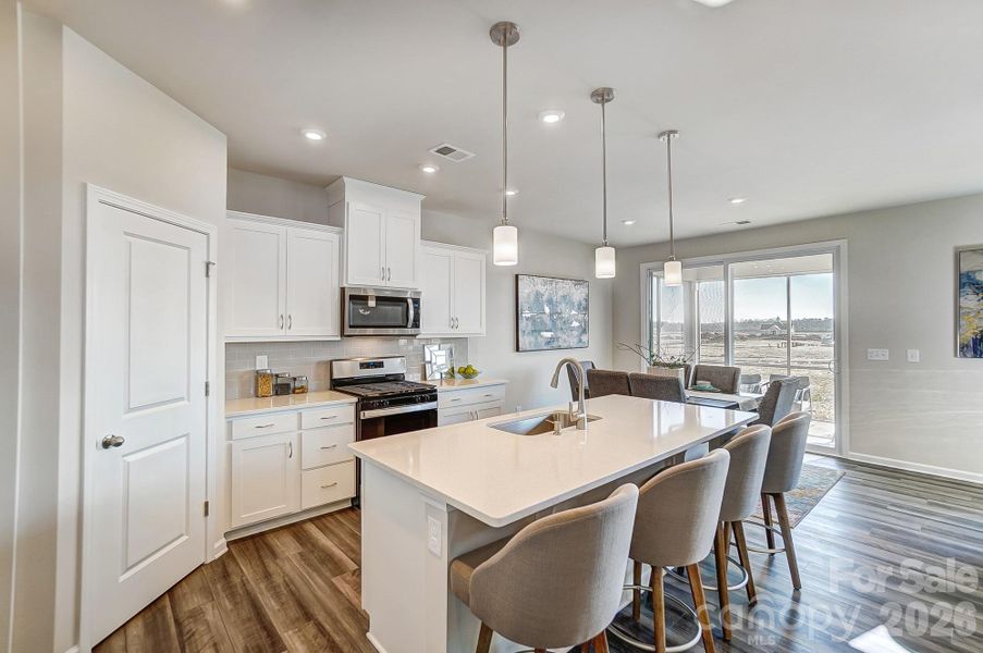 Representational only. Actual exterior elevation and interior finishes can vary. Representational only. Actual exterior elevation and interior finishes can vary.