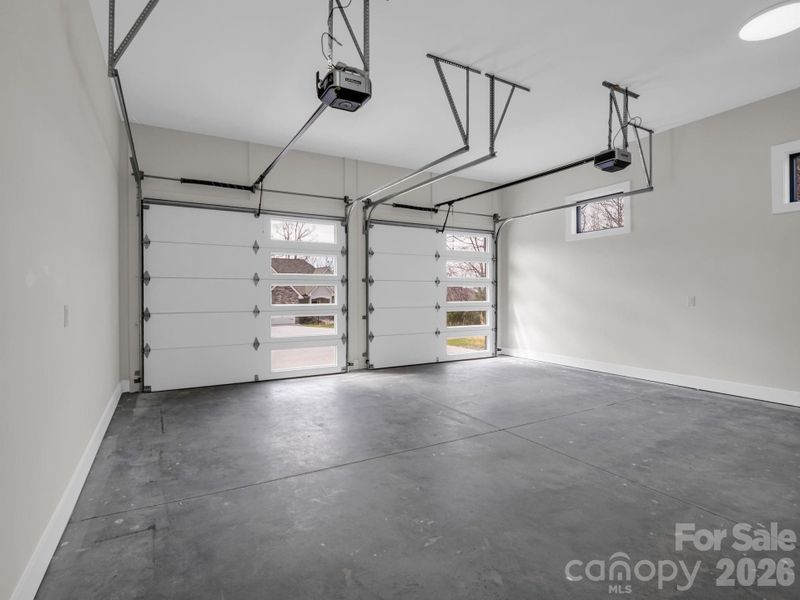 Spacious, unfurnished interior of a new home in , Hendersonville (Image 29). Spacious, unfurnished interior of a new home in , Hendersonville (Image 29).
