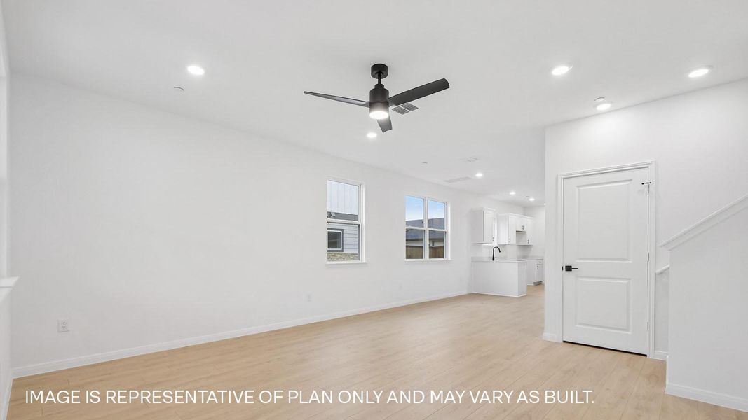 Spacious, unfurnished interior of a new home in Avery Centre, Round Rock (Image 23).