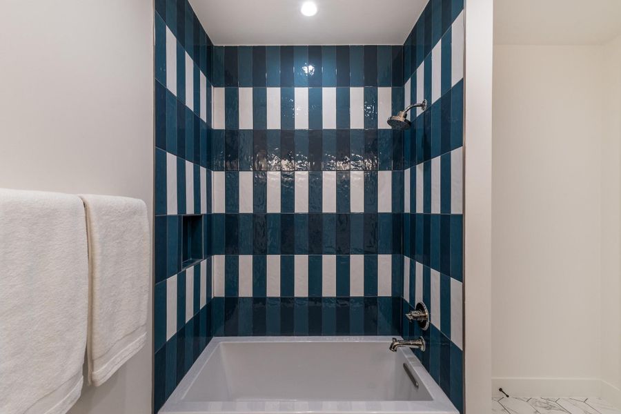 Second bathroom shower