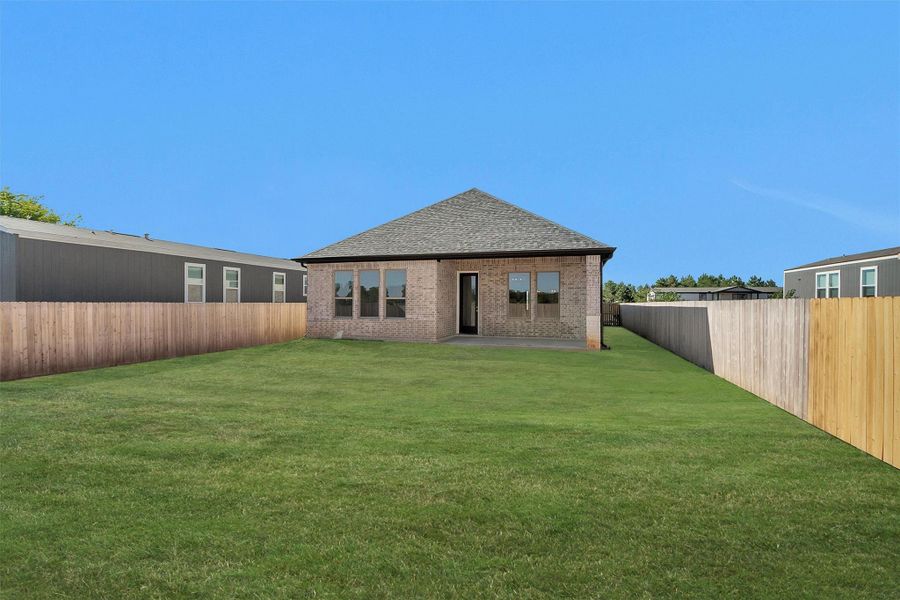 Visual only. *Property does not include sod in backyard*