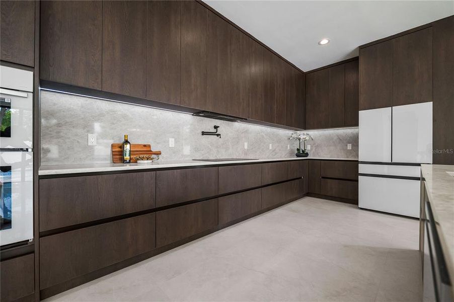 Furnished interior view inside a new home in , Tampa (Image 9).