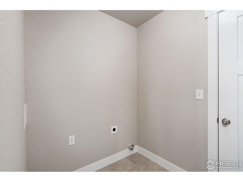 Spacious, unfurnished interior of a new home in , Wellington (Image 18).